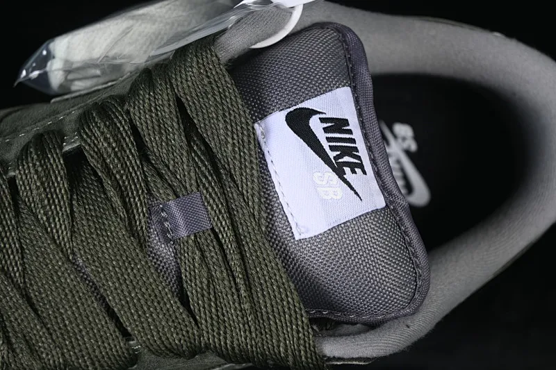 All Categories Nk SB Dunk Series Nk SB Dunk Low Low-top sneakers Nike SB Dunk Low Raw rubber army green SB low-top casual sneakers HJ0367-301